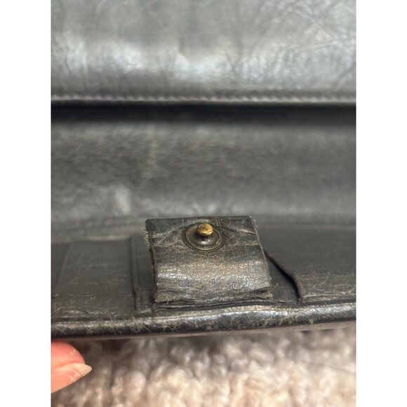 Balenciaga Black Leather Continental Wallet With Zippered Pocket & Snap Closure - Picture 7 of 13